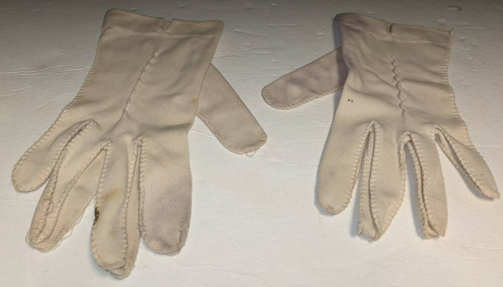 Vintage Cream Beige Wrist Length Shorties Gloves Damaged Costume Craft Piece